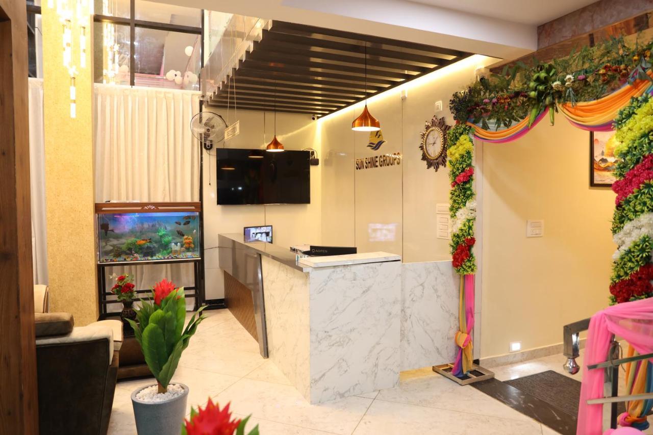 Sunshine International Boarding & Lodging Belur  Exterior foto