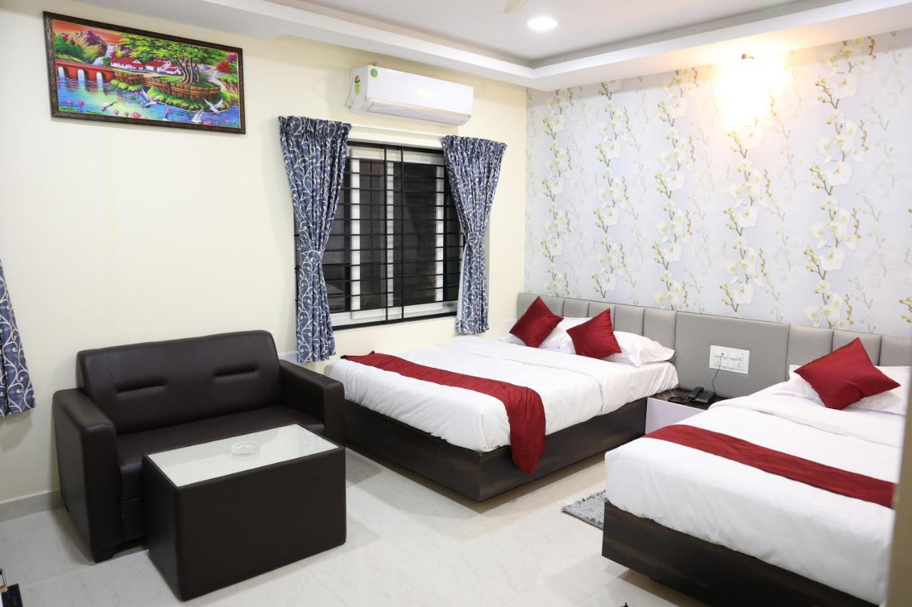 Sunshine International Boarding & Lodging Belur  Exterior foto