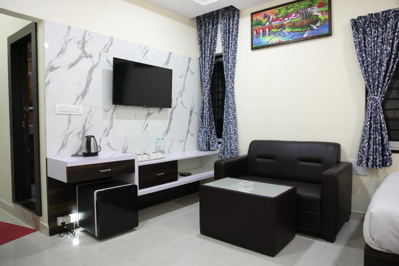 Sunshine International Boarding & Lodging Belur  Exterior foto