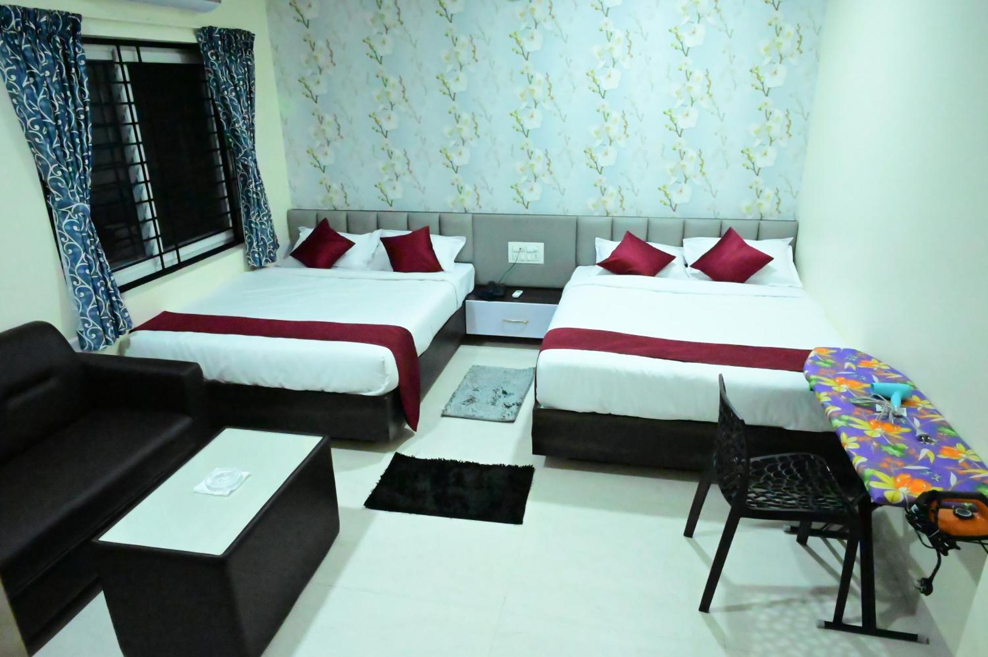 Sunshine International Boarding & Lodging Belur  Exterior foto